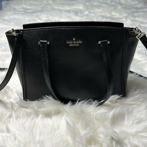 kate spade Handbags - Kate Spade Crossbody/Shoulder Bag Black